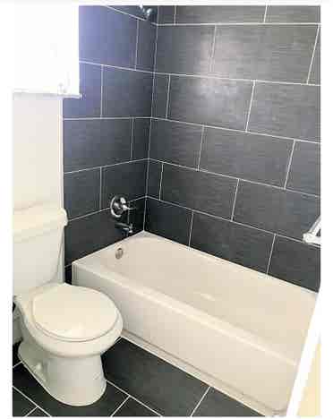 Looking for roomate in North Beach