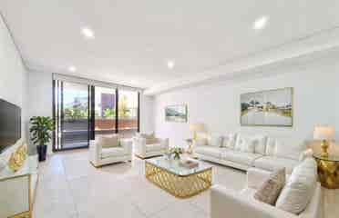 Looking for housemate in botany