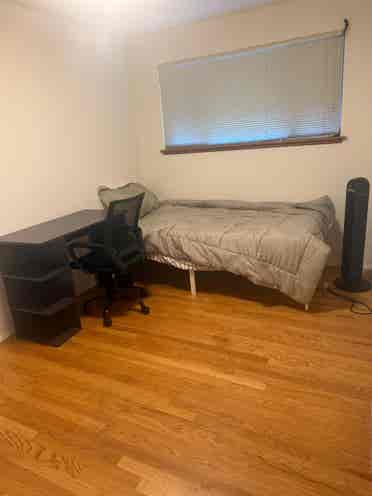 Room for Rent in Bellevue $Month