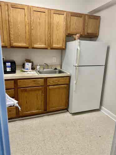 STUDIO IN LOGAN CIRCLE@ $
