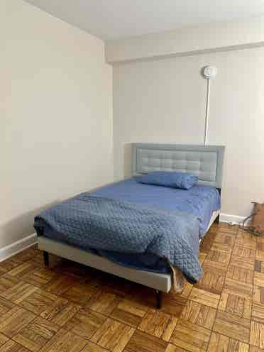 STUDIO IN LOGAN CIRCLE@ $