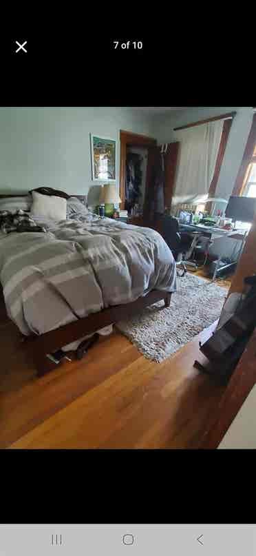 Looking for a roommate - Sept 1st