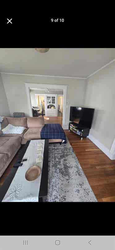 Looking for a roommate - Sept 1st
