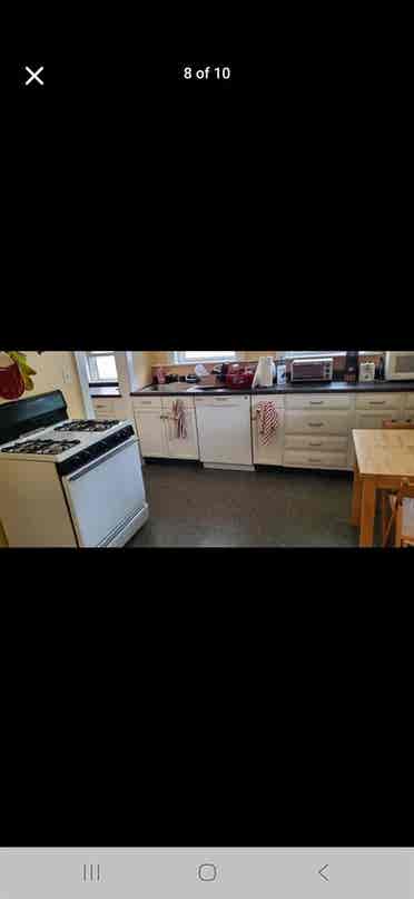 Looking for a roommate - Sept 1st