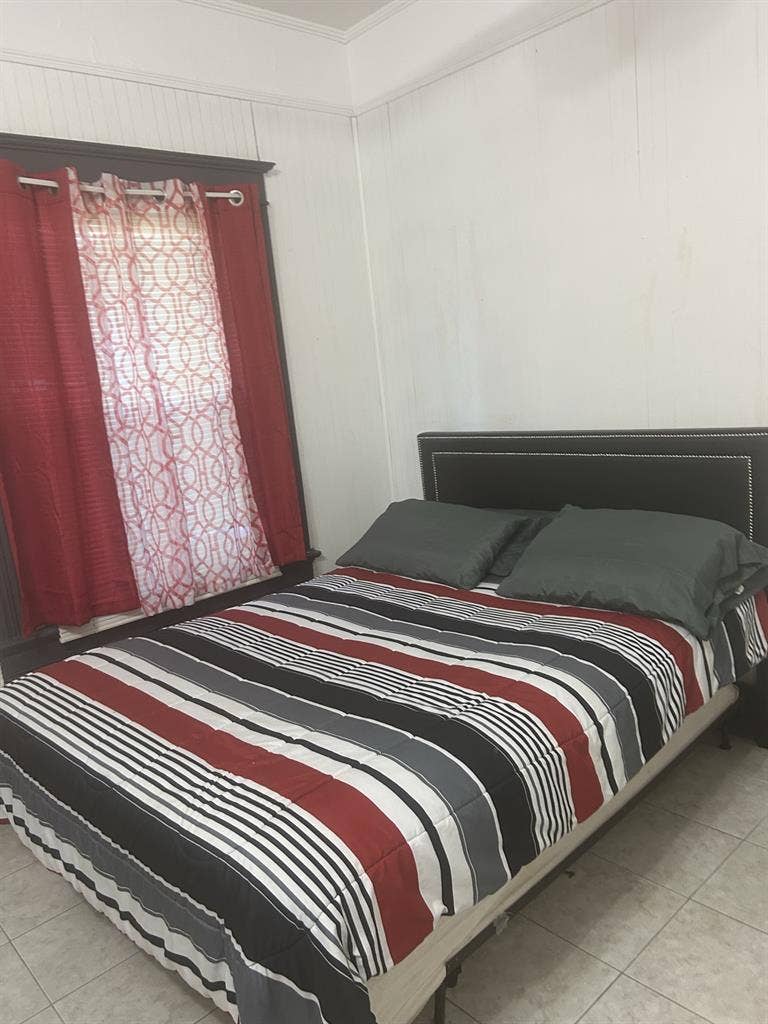 Room near Bouldercrest