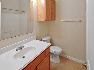 Private Room + Bathroom in Townhome