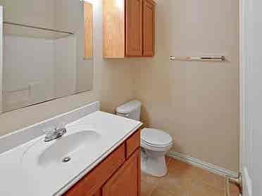 Private Room + Bathroom in Townhome