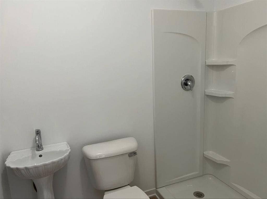 Full Basement w/ Partial Furnishe: