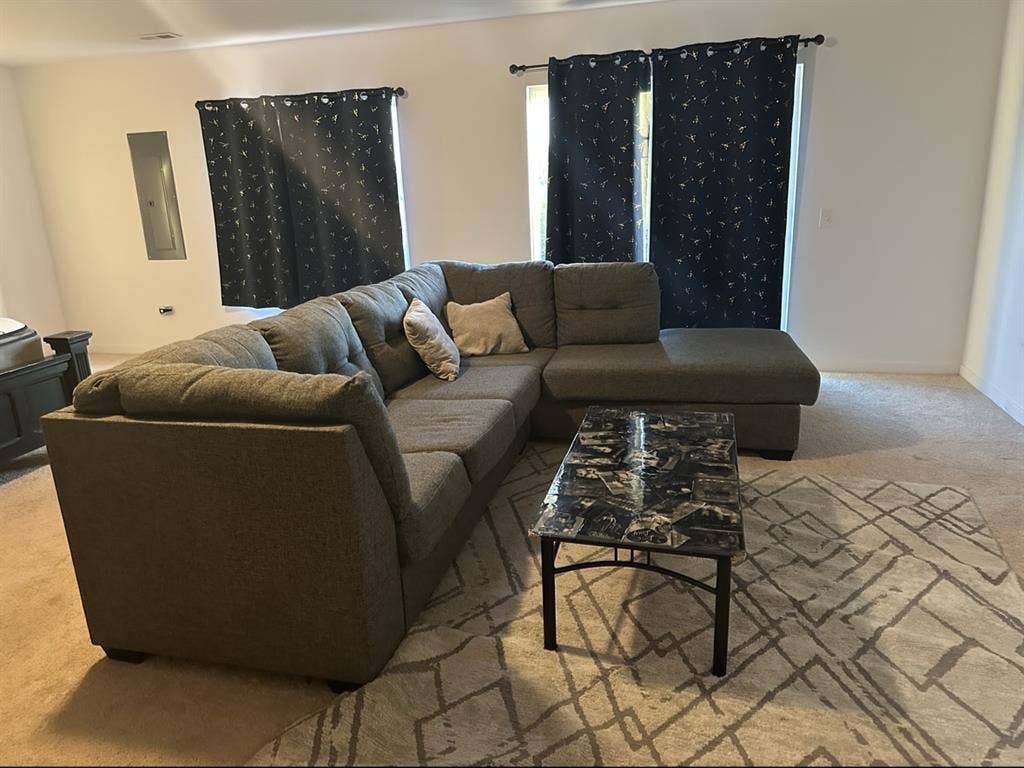 Full Basement w/ Partial Furnishe: