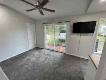 Furnished Studio Apt w/ utilities