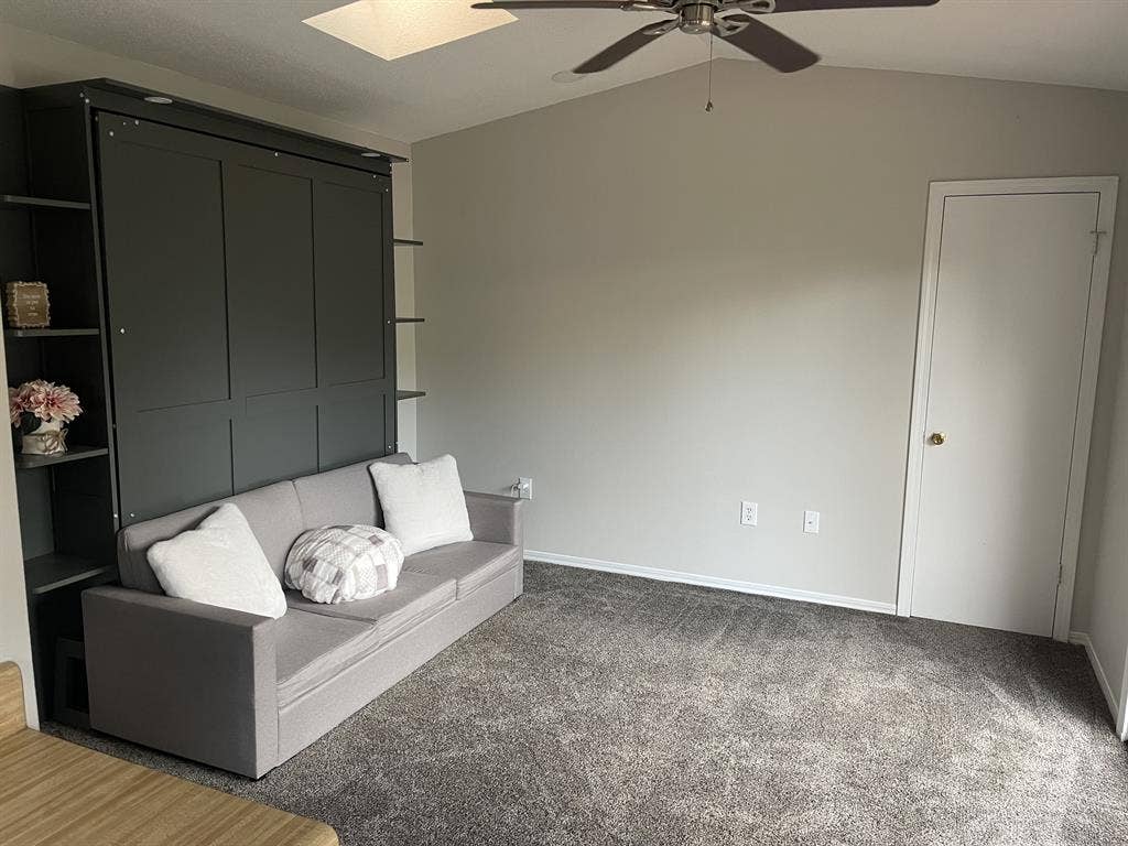 Furnished Studio Apt w/ utilities