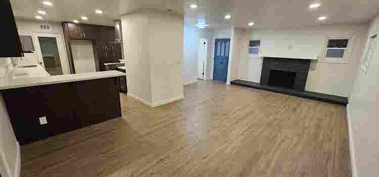 Clean House in search of roommates