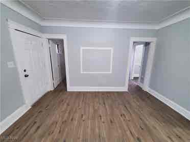 Stunning 3 Bedroom Single Family