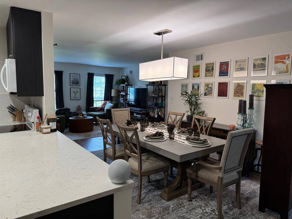 Bedroom & attached bath in Dunwoody