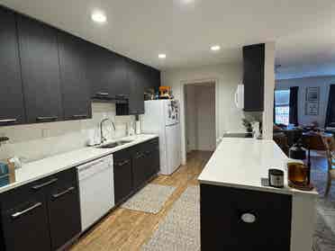 Bedroom & attached bath in Dunwoody