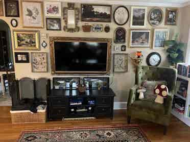 Roommate for cute house in Easton