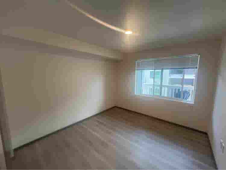 Ready to move in NOW!