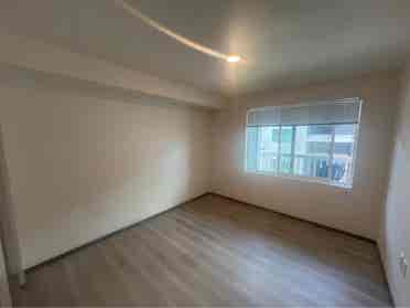 Ready to move in NOW!