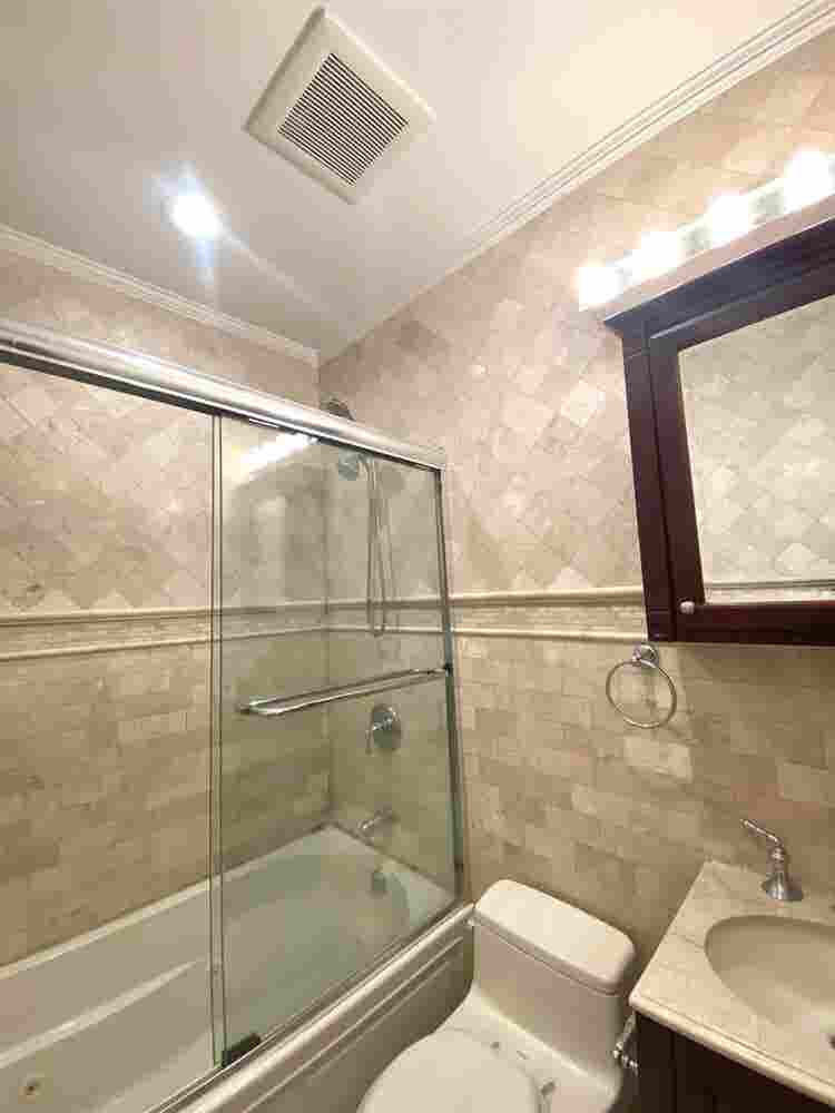 Room for Rent in Astoria