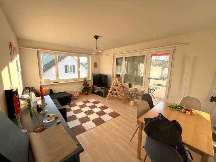 1 grosses WG-Zimmer zu vermieten