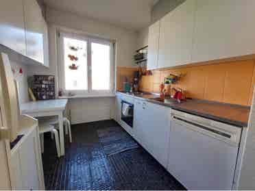 1 grosses WG-Zimmer zu vermieten