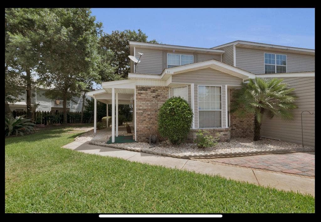 Downtown FWB, 5 min to EVERYTHING!!