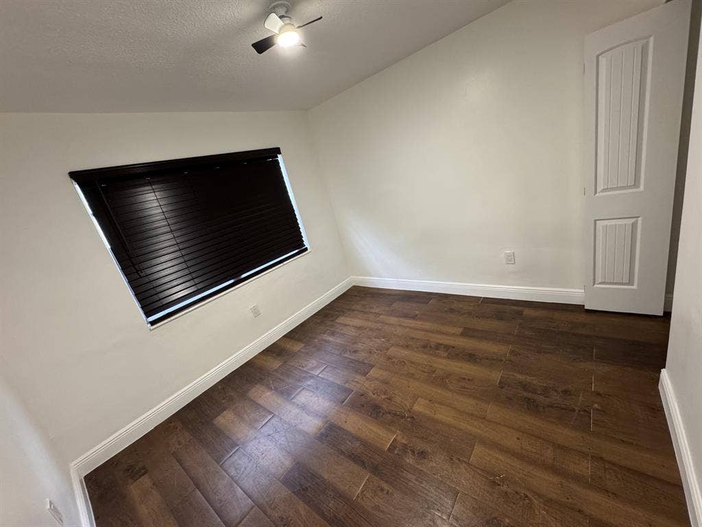 Rooms for rent near El Portal