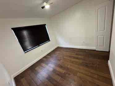 Rooms for rent near El Portal