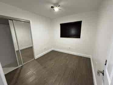 Rooms for rent near El Portal