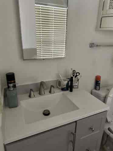 Medical Area -furnished room