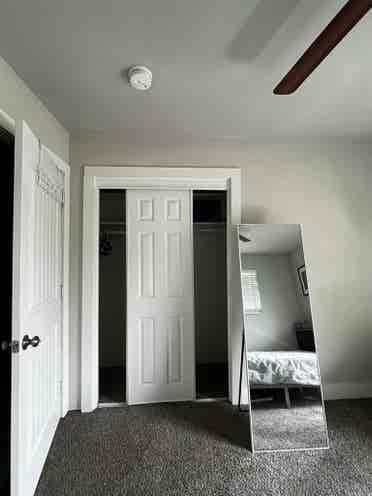 Furnished room