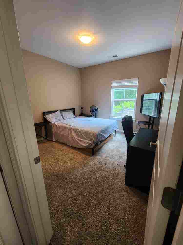 Room for rent in hixson