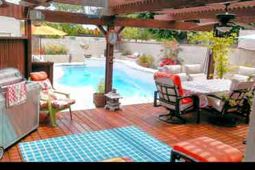 Lakewood pool home 1male,Avail