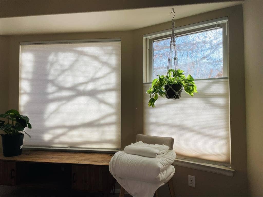 Spacious Room near RedRocks
