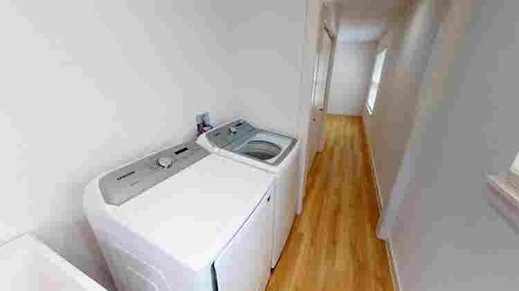 1 BR in Dallas