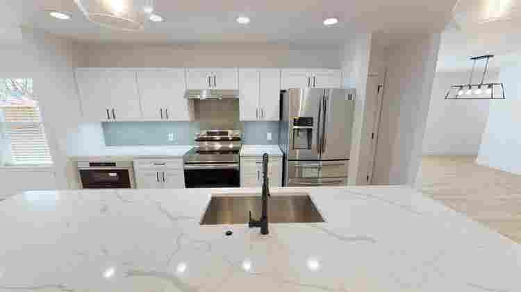 1 BR in Dallas