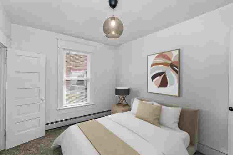 3 BR in Denver