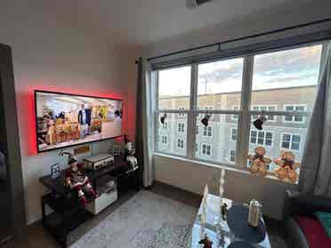 Sublease: move-in available now!