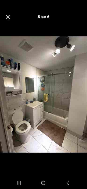 Room available right now