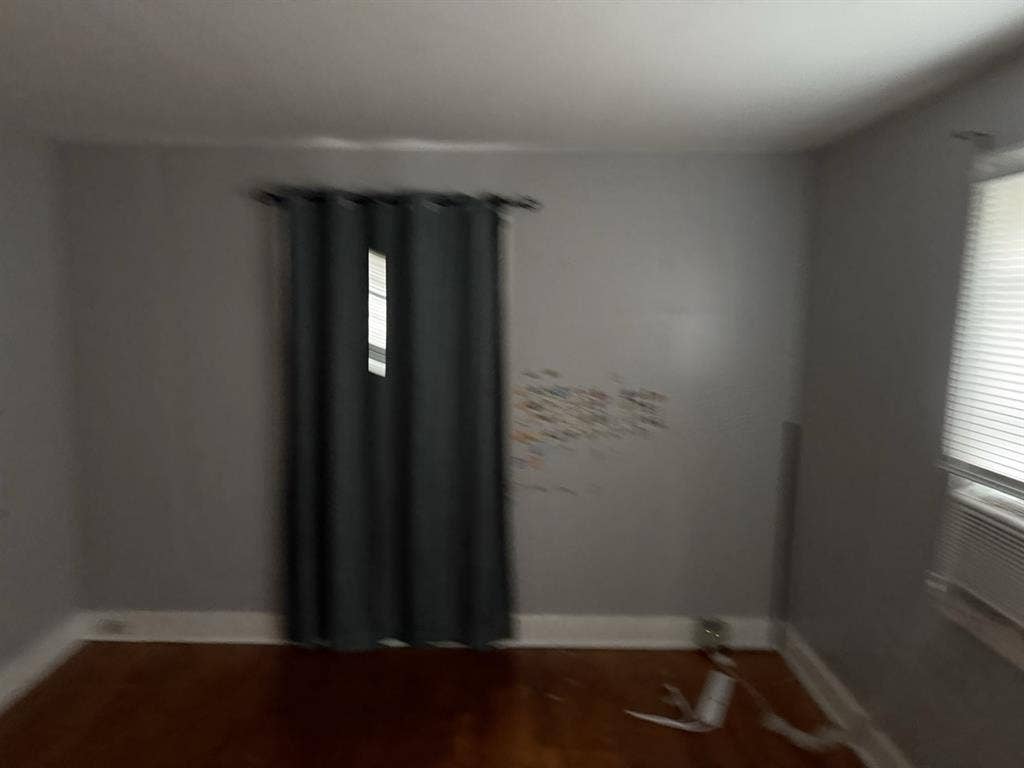 Multiple rooms for rent
