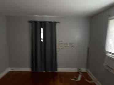 Multiple rooms for rent