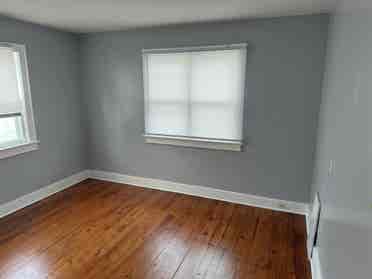 Multiple rooms for rent