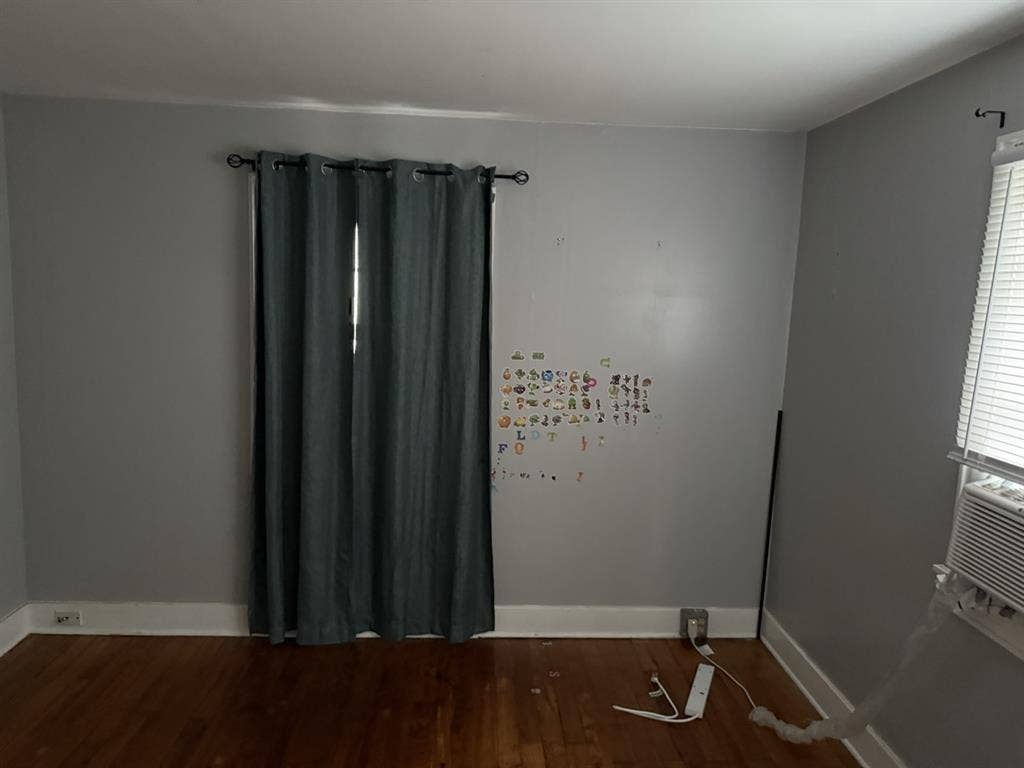 Multiple rooms for rent