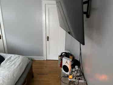 Multiple rooms for rent