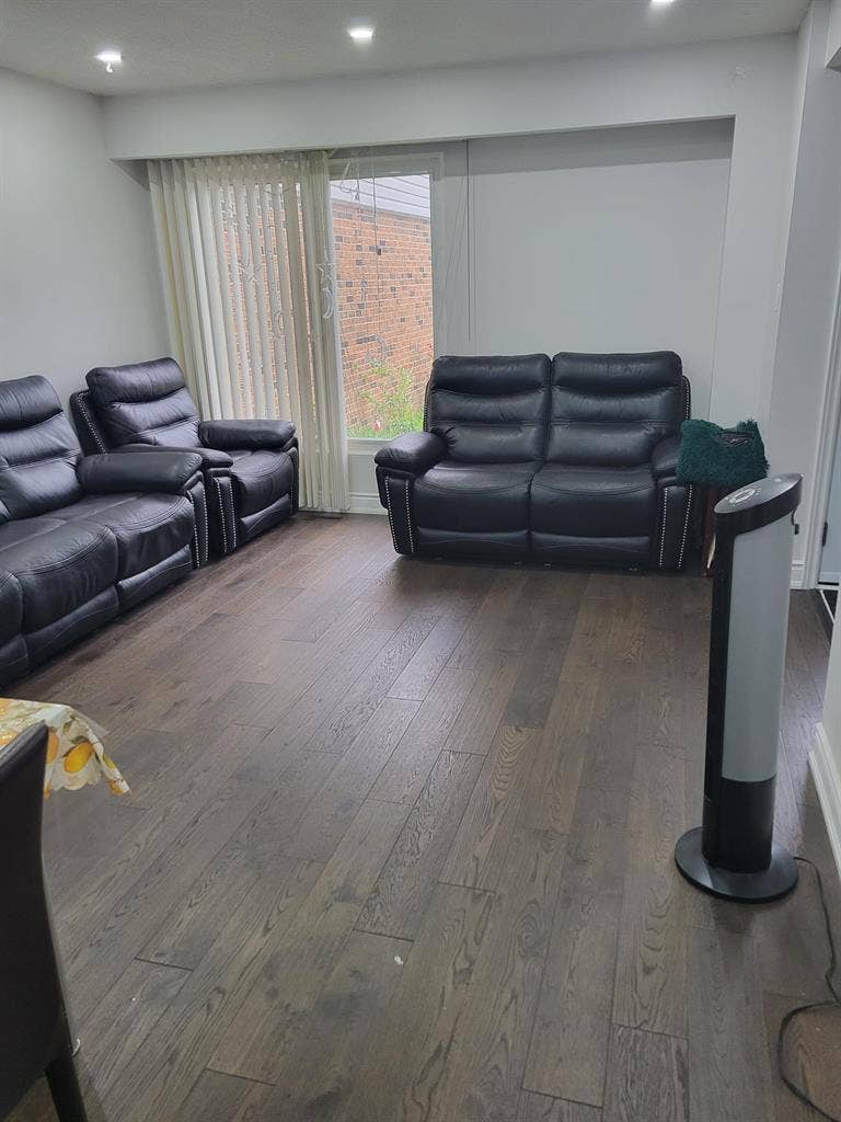 Private room in shared house.