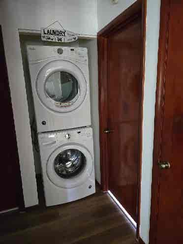 Looking for a female roommate
