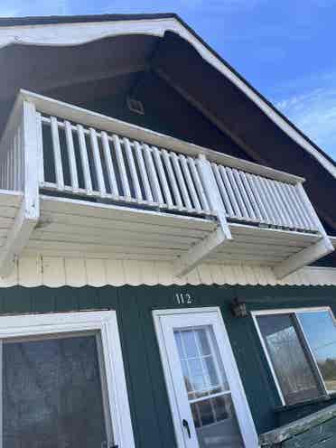 2 upstairs rooms for rent!