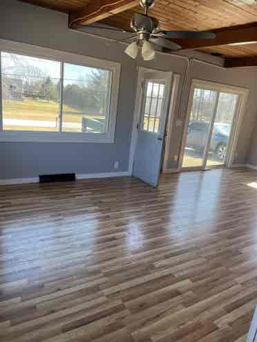 2 upstairs rooms for rent!