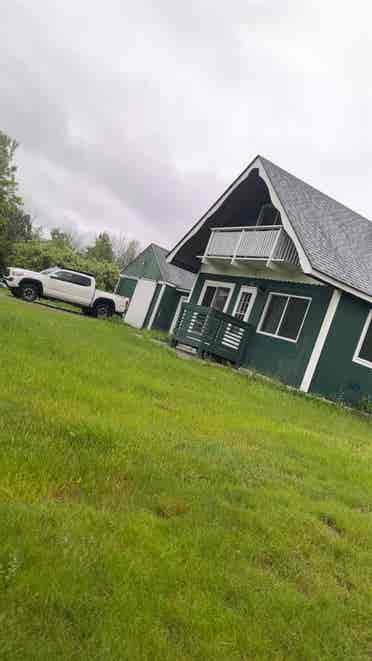 2 upstairs rooms for rent!