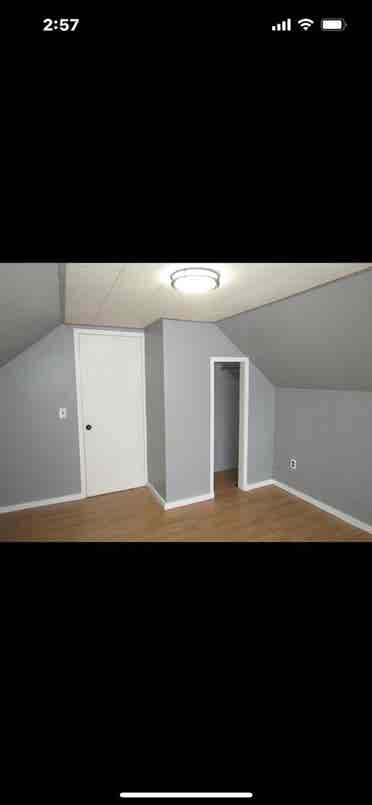 2 upstairs rooms for rent!